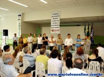 prefeito-lanca-a-safra-da-uva-2009-e-declara-aberta-a-17-festa-da-uva-fina-de-marialva