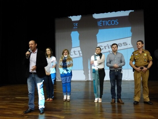 vereadores-participam-da-abertura-do-ciclo-de-palestras-sobre-seguranca-nas-escolas-de-marialva