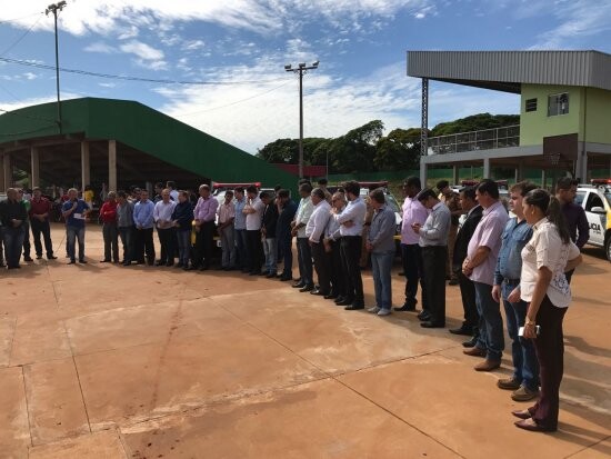 vereadores-participam-de-solenidade-de-entrega-de-viaturas