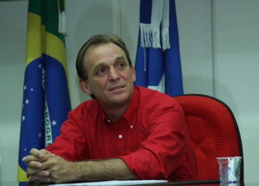 camara-aprova-parecer-do-tce-sobre-contas-de-2013-do-prefeito-deca
