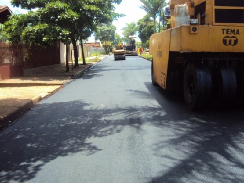 prefeitura-e-autorizada-a-emprestar-ate-r-3-milhoes-da-fomento-parana-para-recapear-vias-e-comprar-maquinarios