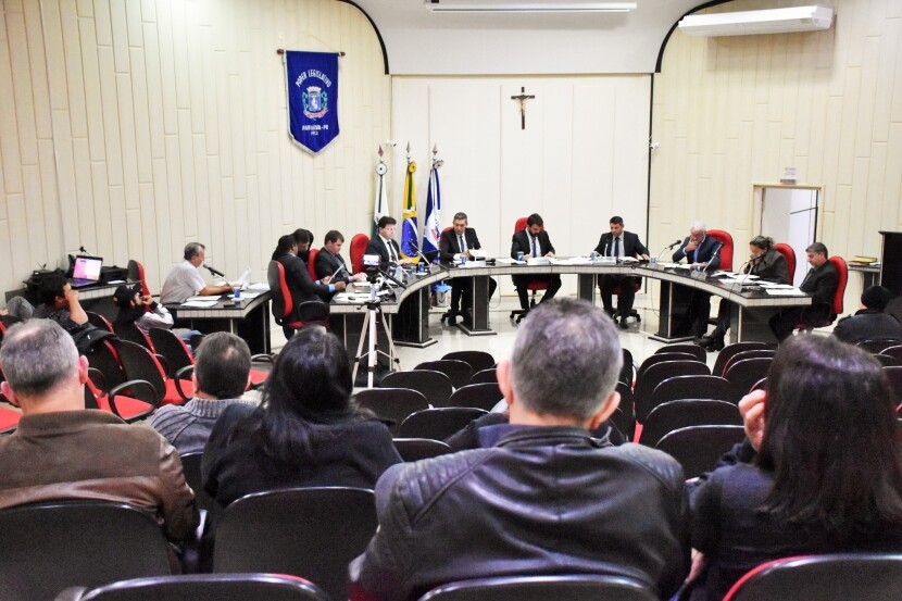 lei-que-regulamenta-a-abertura-dos-supermercados-de-marialva-aos-domingos-pode-valer-antes-mesmo-da-de-maringa