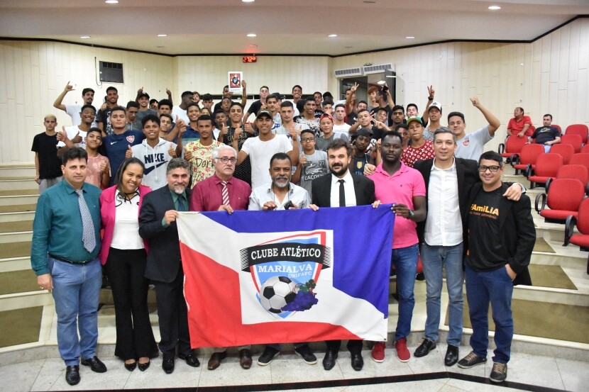 marialva-pode-ganhar-clube-de-futebol-profissional