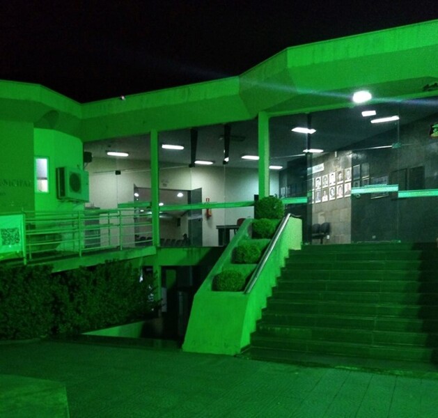 predio-do-legislativo-e-iluminado-em-apoio-ao-setembro-verde
