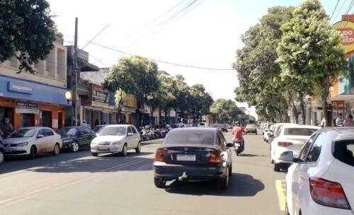 decreto-obriga-o-uso-de-mascaras-e-regulamenta-a-reabertura-de-academias-agencia-do-trabalhador-e-do-paco-municipal