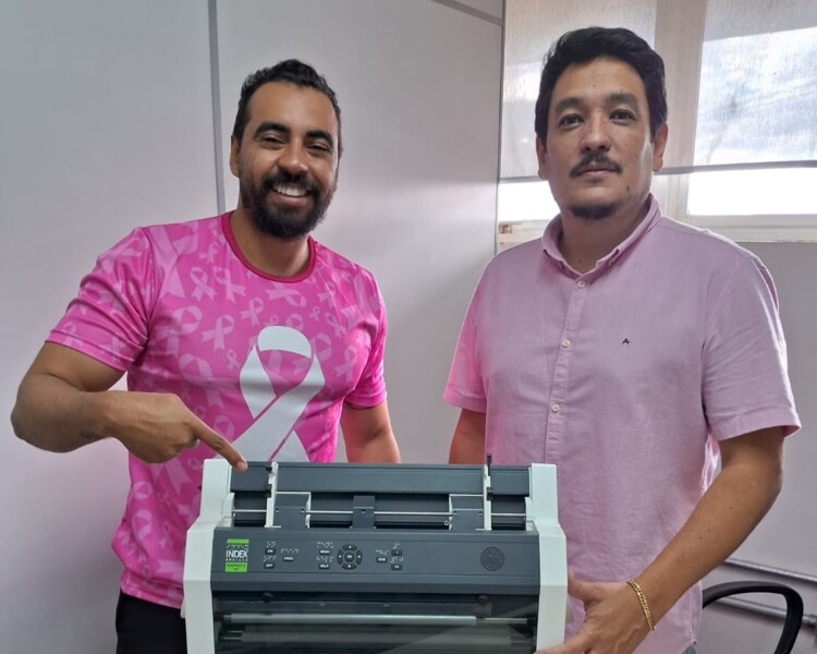 camara-entrega-impressora-braille-ao-executivo-para-uso-em-acoes-de-inclusao